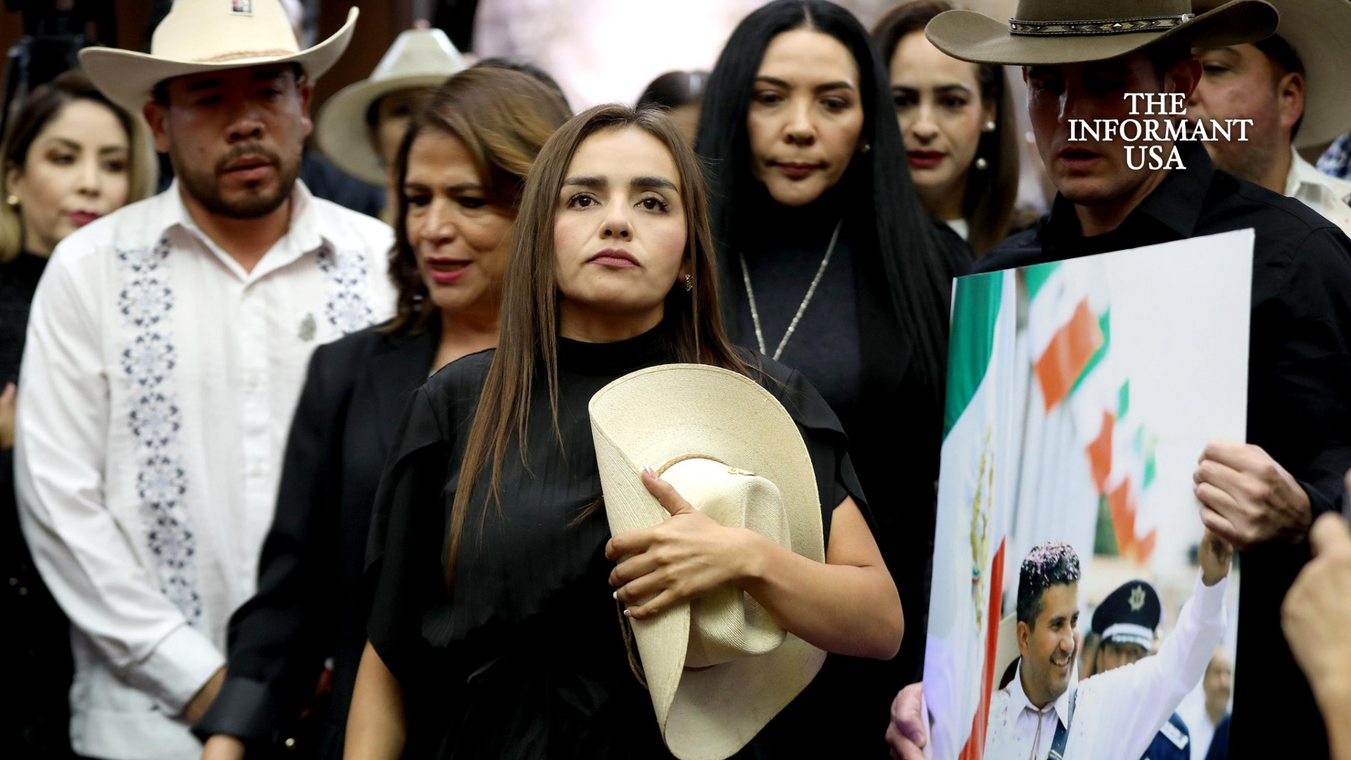 Grecia Quiroz, Carlos Manzo assassination, Uruapan mayor, Michoacán violence, Movimiento del Sombrero, Mexico politics, Day of the Dead attack, Uruapan security